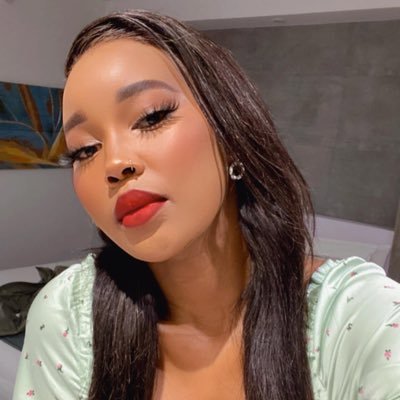 uSivuyisiwe Profile Picture