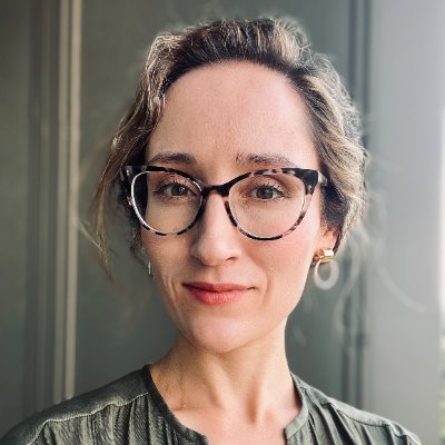 zarsimona's profile picture. boundlessly curious.
