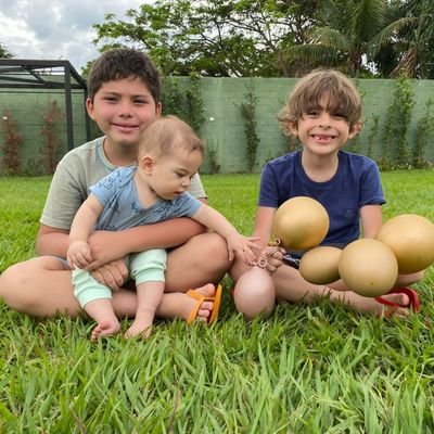 O Senhor nosso Deus está no controle. Mãe e avó apaixonada. #BolsonaroSempre .