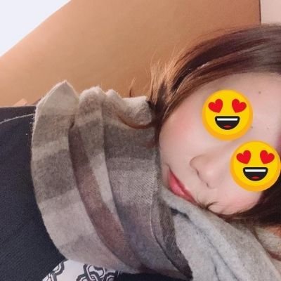 受付嬢です✨Eカップのくびれ豚。中出し、生、アナルなど可能です。童貞、ぽちゃ、おじ様も大歓迎です。肉穴を便器として使ってください。ジムでエクササイズして膣圧高めるのが好き♡フォローしてくれた人優先してDM返します♡ 裏アカ女子