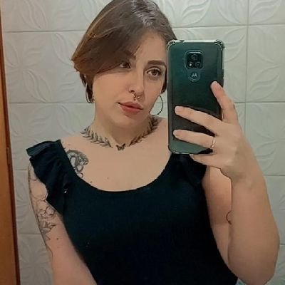 •Seja Humilde 🍀 • Sonhe Alto✨ • Casada 💍 ° Mãe 💙❤️❤️ ° Colorada 🇦🇹