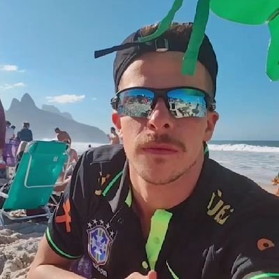 clareza na ideia, pureza no coração, sentimento como guia e honestidade como religião