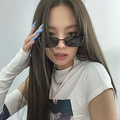 ♡: jennie ʚĭɞ         bp￤nct￤skz￤the rose ୫