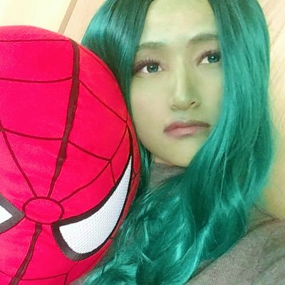 成人済♀/ゲーム・コスプレ・日常アカです/ARK・モンハン・Apex・DBD・MARVELがしゅき❤️/どーでもいい事ばかり呟くのでミュート推奨❗️/⚠️顔面加工常習犯【アイコン本人】※無言フォロー失礼します!