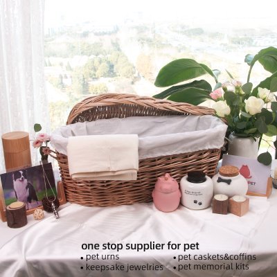 roconlypet's profile picture. We factory woven natural,green,Eco friendly, biodegradable gifts for pet WA:+8618265103836