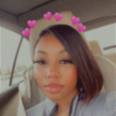 kennidabratt's profile picture. PV💜💛