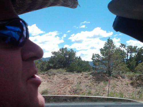 MyTweetTips's profile picture. If you, or somebody you know, is new to Twitter I want to help you become TWITTER TITANS!!! (Best said with an echo-o-o-o!!) :-)