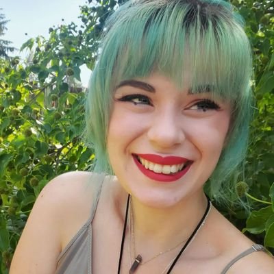 artbytrishahall's profile picture. Watercolor Artist, Educator, and Goofball