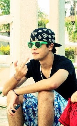 Quem se Define, se limita!