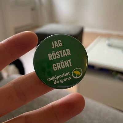 Ledsen över klimatet, talibaner, rasismen, SD, Putin och övriga med znåla zjälar. Vill ha #amnestinu för de från Afghanistan. PK är allt som är etiskt riktigt.