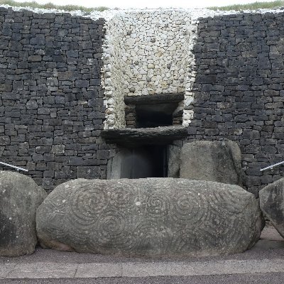 philipvince's profile picture. Protagonists of the novel 'Status Quo' by @philipfokker. We hacked Mr. Fokker's account to use it as a propaganda tool for our story, so stay tuned...#adbusting