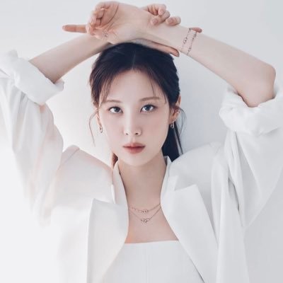 goddess of facesitting. ㅤㅤㅤ ㅤ your good morning person. nanny of hades. READ CARD. sdms. priv: @armen_missxx