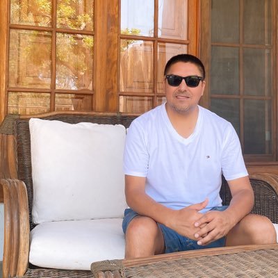 BarrientosRen3's profile picture. 