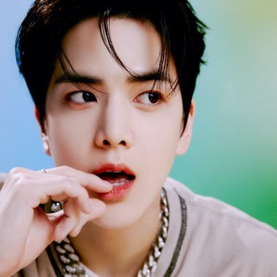 Shining through the dark since he was come on 1997, in this illusory world he also known as the bread from an admirable The Boyz. ִ ་ ˖ ʿ ִֶָ#HOONIExVERSE