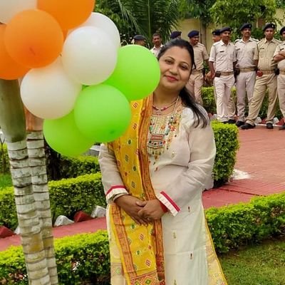 State Social Media Incharge For 
@MahilaMorchaJH (JHARKHAND, BJP)
Fan of Shree @narendramodi ji,@MahilaMorchaBJP 
@BJP4ndia
Social Worker, Legal advisor, writer