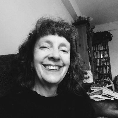 Poet @SerenBooks | 'Lairs' https://t.co/bE8KrzXwIz | 'Crowd Sensations' https://t.co/VVAlYJAnTc & 'Loudness' | ms review & 1-2-1s for @PoetrySociety