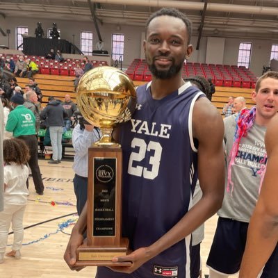 📚&🏀 🇬🇭👻Snapchat : @basa-ama, ig: @yussif_dogoyaro Yale 🐶 commit