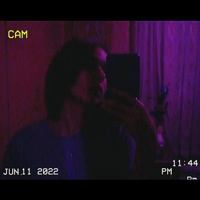 reyhower's profile picture. Don't let anyone!