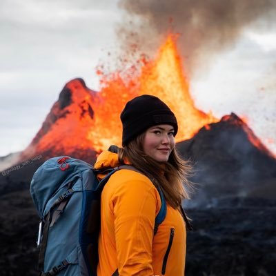 NEW HERE 👋🏼 Icelandic 🇮🇸 Volcanologist 🌋 Phd candidate 💎 Instagram: geology_with_helga ❤️🔥