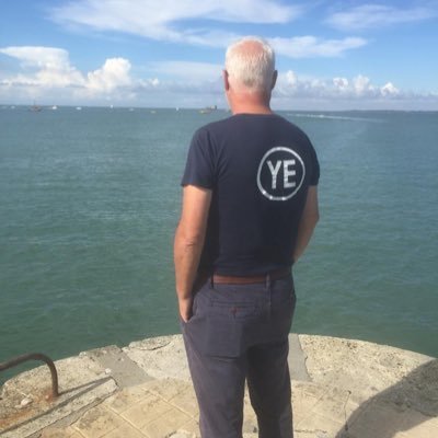 #Romancier #Professeur #H_G_EMC #lyc #Docteur_Hist_Moderne_Contempo ; #Auditeur_IHEDN_#Off réserve cit #Vice_pdt_asso_Démarche_Citoyenne ; #Pépiniériste_Amateur