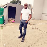 Umachamela ngaphandle. (@qinisogumedee) 's Twitter Profile