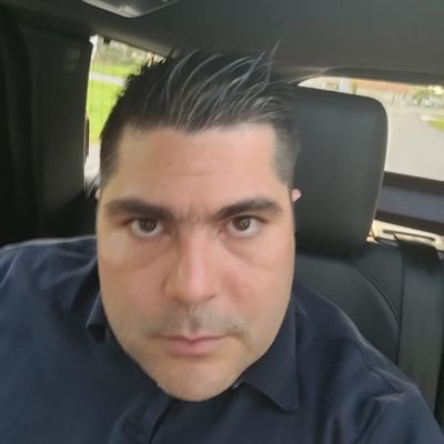 JoseLuisDeJong2's profile picture. Cuban aspirant to US citezen, father, Barcelona fan and orthopedic surgeon in Cuba and other contries, lol. Thats all ATM, update pending.