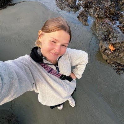 kara_schlenk's profile picture. pardon my french but cameron is so tight that if you stuck a lump of coal up his ass, in 2 weeks you’d have a diamond