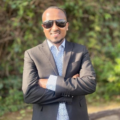 My name is Dirshaye Erdachew. i was born in Africa. and I'm a Software Engineer.