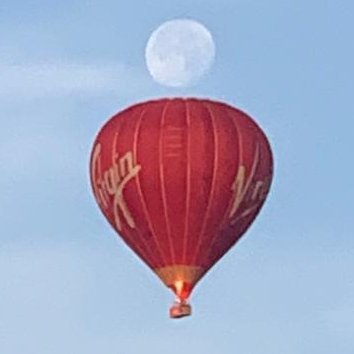 Commercial hot air balloon pilot, delivering dreams in South West England and South Wales since 1992. Views are my own.