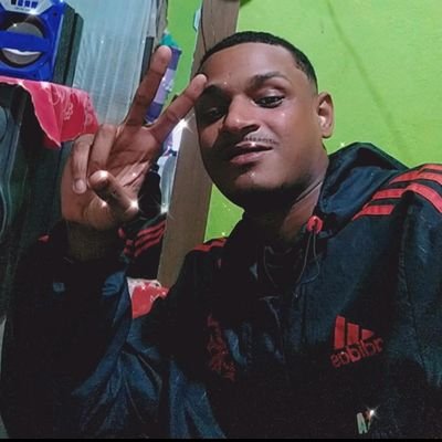 Deus age em oculto, planeja em silêncio e honra em público 🙏🏾🙇🏾♂️❤️