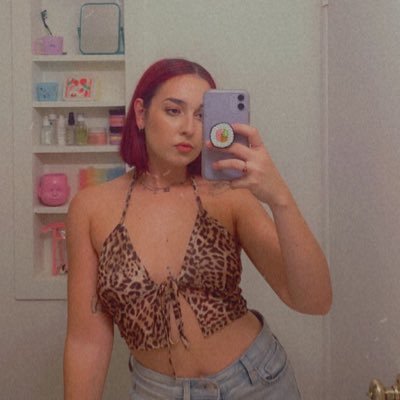 maybe she’s born with it, maybe it’s mental illness sag ☼ leo ☽ taurus ↑