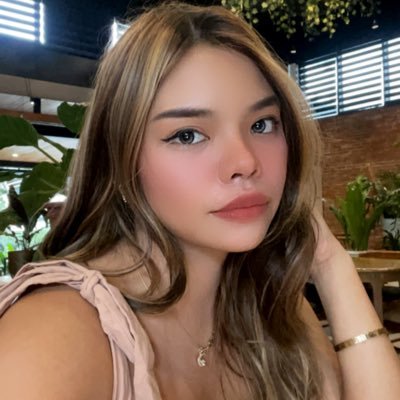 laurenteivyy's profile picture. In His perfect time