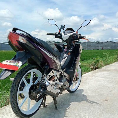 Mapogi16's profile picture. A man who once in a lifetime