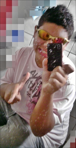 Lucas Rodrigues Alves,14 anos,meu Signo é Peixes,sou São Paulino,meu best é o @Vinizin_G , amo a @debora_smile ,sou fan da @f292 e treino no Santos, Seguee eu ?
