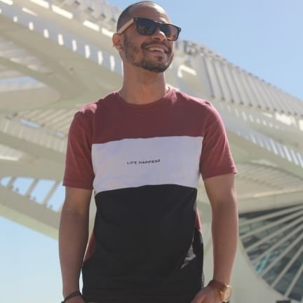 Empreendedor Criativo da @idigitalbr. Mineiro, Analista de Sistemas, Ator, Gamer e fissurado por tecnologia e internet! Insta, snap, face...tudo: @thifsantonio
