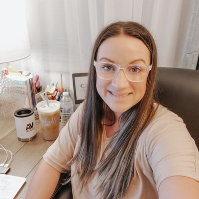 * Virtual English 9 Teacher * Mom * Reader * ☕ ❤ #GlobalLearningMentor
Co-founder of #connectedbookclub #connectedbookclubchat #connectedbookclubs