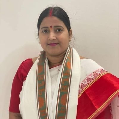 Member of BJP Jharkhand State Working Committee. Wife of Shri Sanjeev Singh Ex-MLA, & Daughter-in-law of Ex MLA Late Suryadeo Singh (SINGH MANSION)
