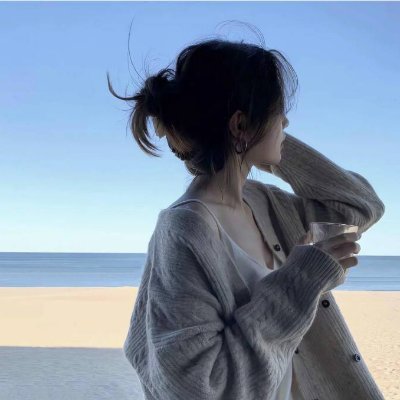 My hobbies are shopping, travel, food, beauty, golf, swimming