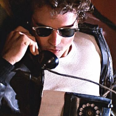 michaelslostboy's profile picture. “ death by stereo “ ✩ || nanook is typing…