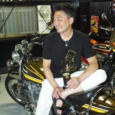 仕事とバイクが大好きお父ちゃんです！愛車はZ1・kh250です！ カッコいいバイクを見たら無言フォローさせて頂きます！よろしくお願いします❤️