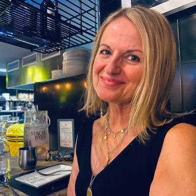 fitbird10's profile picture. lover of good food and gin, travel, endorphins rush, honesty, fun, family, friends, happiness, peace and life in general.
