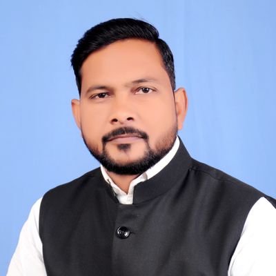 RiazullaK's profile picture. प्रदेश प्रवक्ता/पूर्व ज़िला अध्यक्ष समाजवादी लोहिया वाहिनी लखीमपुर खीरी,

समर्थन और विरोध केवल,विचारों का होना चाहिये किसी व्यक्ति का नहीं..