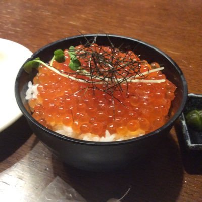 chiulon's profile picture. 株、優待、配当、グロース系多目。なるべく生活に近いもので良いものへの投資を心がける。途中退場を挟みながら、アベノミクス開始から、お小遣いレベルでの運用。