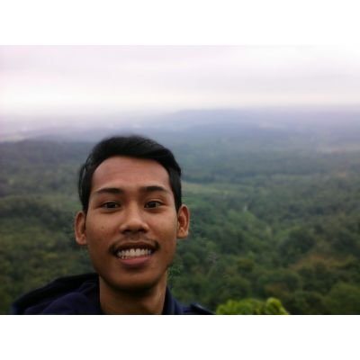Hanya rumah tempat untuk sembuh dan tumbuh.

IG : @ridwan.773