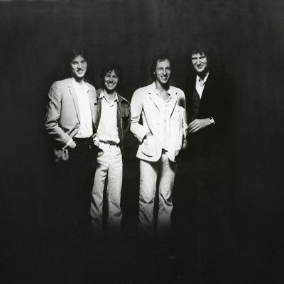 The official Twitter account for Dire Straits.