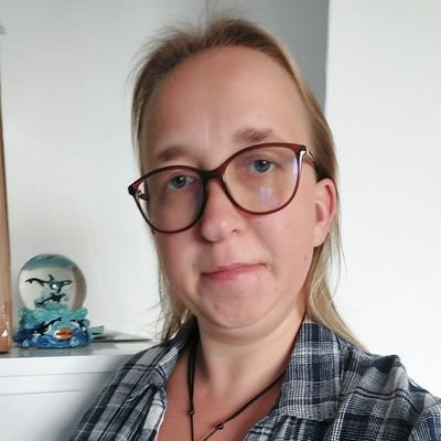 YouTube/Twitch variety content creator, Affiliated☕ Orca Whale obsessed 🐳 Sims 4 Builder/Player and cozy games and vibes.