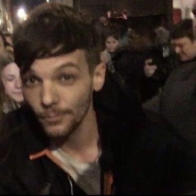 ——comfort(n.) louis tomlinson ⠀ ⠀ ⠀ ⠀ ⠀ ⠀ ⠀ ⠀ °she ¡! they°💿 ౨ৎ
⠀ ⠀ ⠀