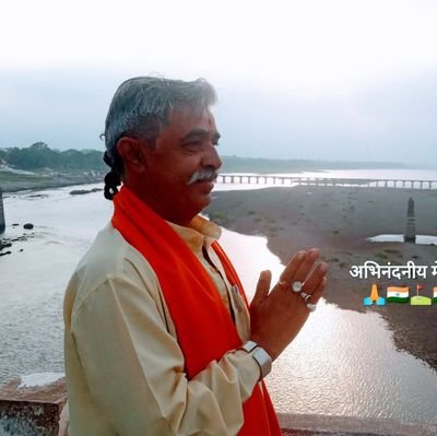 सामाजिक कार्यकर्ता बजरंगी राजू-सोनी
1992 से 2007 तक विश्व हिंदू परिषद के नेतृत्व में हिंदू समाज के लिए काम करता रहा पश्चात कुछ समय अखिल भारतीय मानव अधिकार परिषद