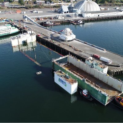 ESR is a full service repair shipyard with two drydocks, the Faithful Servant and the Emerald Lifter with capacities of 430' x 110' and 220' x 62' respectfully.