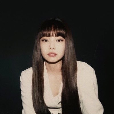 @BLACKPINK 🝮 @IVEstarship my luvli girls . . . ❤︎︎